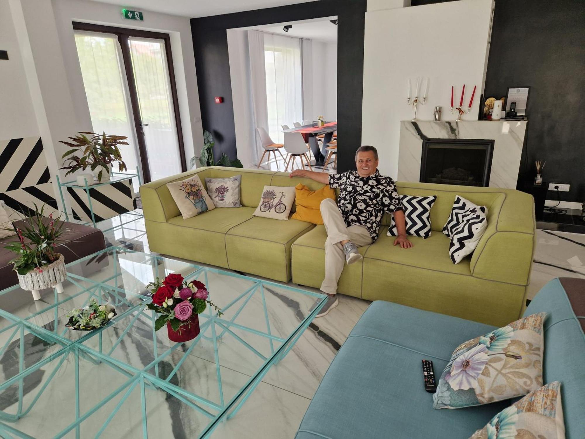 גורה הומורולווי Niro Residence מראה חיצוני תמונה